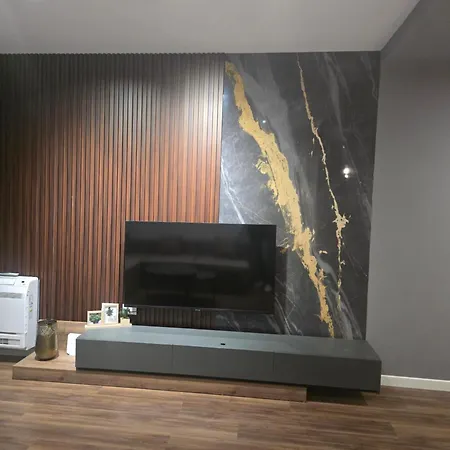 Jorida Old Bazar * Tirana